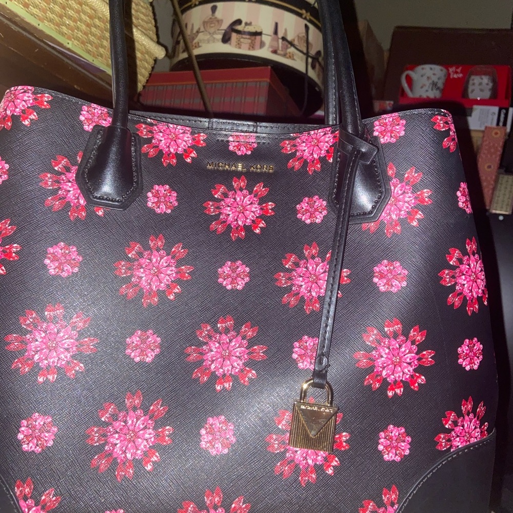 Authentic Michael Kors tote Pink and flowers Tote
